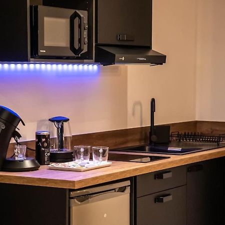 Apartamento Blue Night - Jacuzzi - Bord De Seine Corbeil-Essonnes Exterior foto