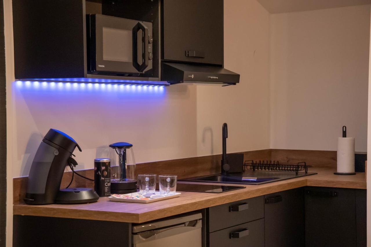 Apartamento Blue Night - Jacuzzi - Bord De Seine Corbeil-Essonnes Exterior foto